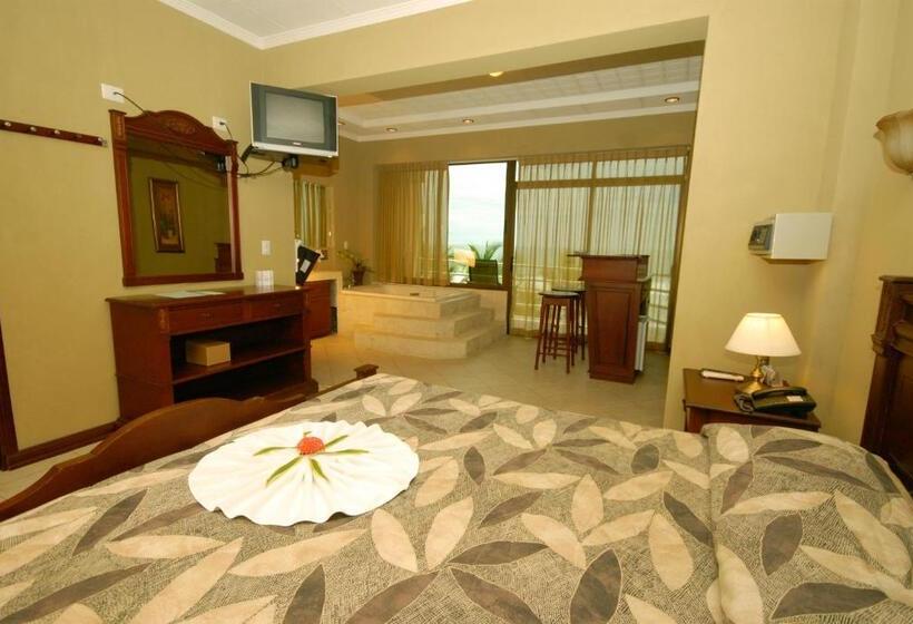 스위트 킹사이즈 침대, Balcon Del Mar Beach Front