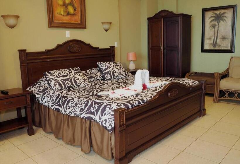 스위트 킹사이즈 침대, Balcon Del Mar Beach Front