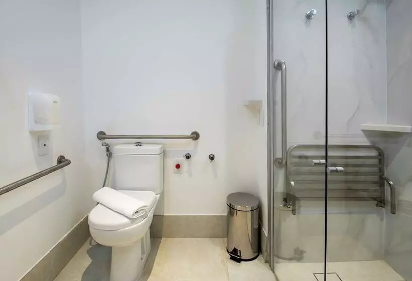 身障者適用スタンダードルーム, Hampton By Hilton Guarulhos Airport