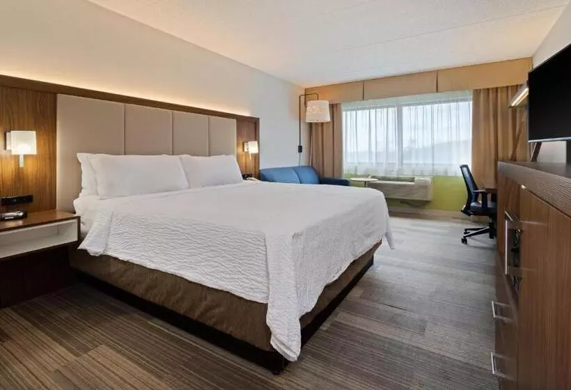 身障者適用キングサイズベッドルーム, Holiday Inn Express Hauppauge Long Island, An Ihg