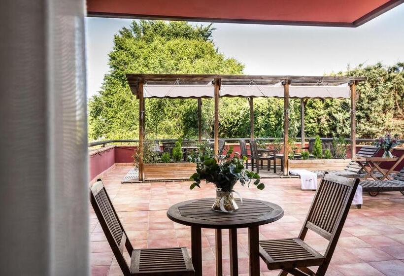 סוויטת ג'וניור, Intelier Airén