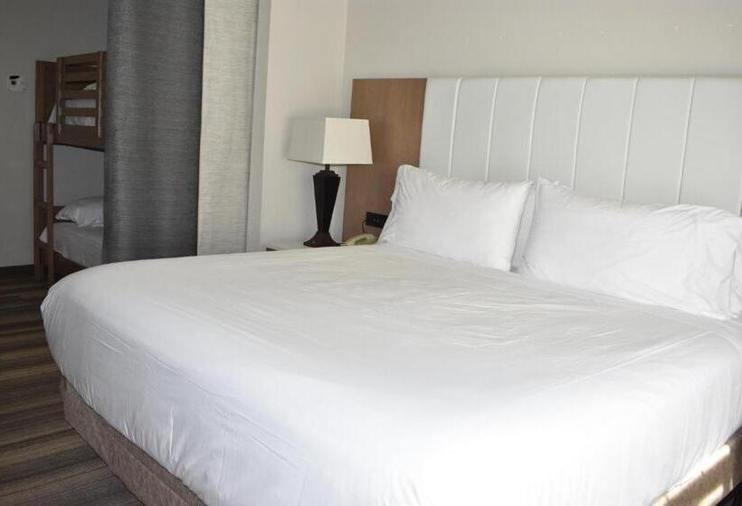 Семейный Номер, Marguerite South Anaheim   Garden Grove, Trademark Collection By Wyndham
