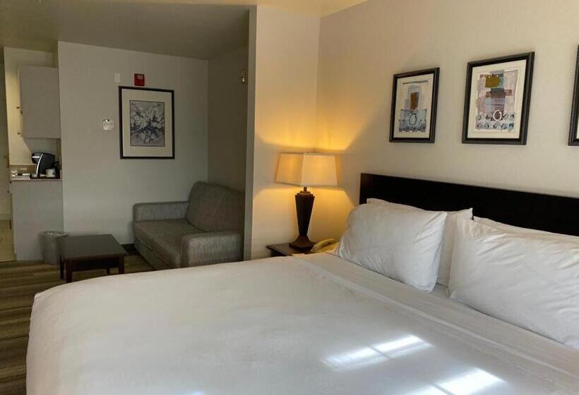 غرفة ديلوكس سرير كينج, Marguerite South Anaheim   Garden Grove, Trademark Collection By Wyndham