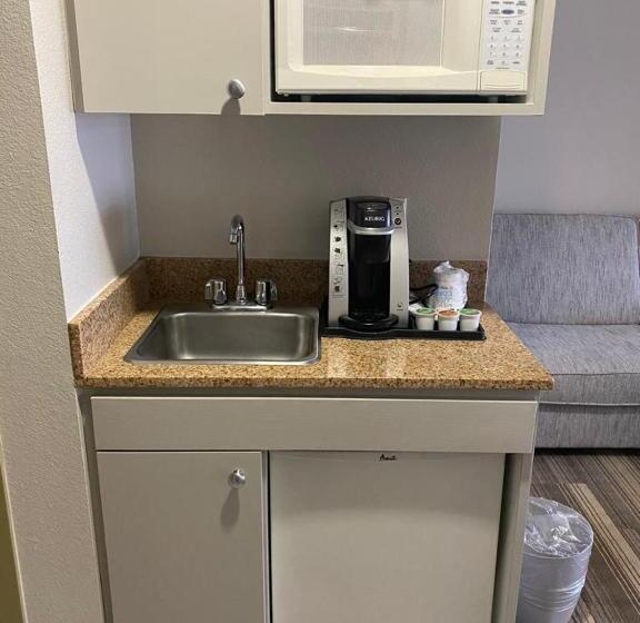 Номер Deluxe Кровать Кинг, Marguerite South Anaheim   Garden Grove, Trademark Collection By Wyndham