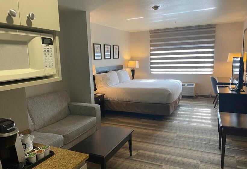 غرفة ديلوكس سرير كينج, Marguerite South Anaheim   Garden Grove, Trademark Collection By Wyndham