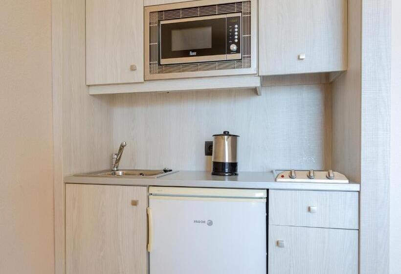 סוויטה עם מרפסת, Marins Beach Club   Adults Only