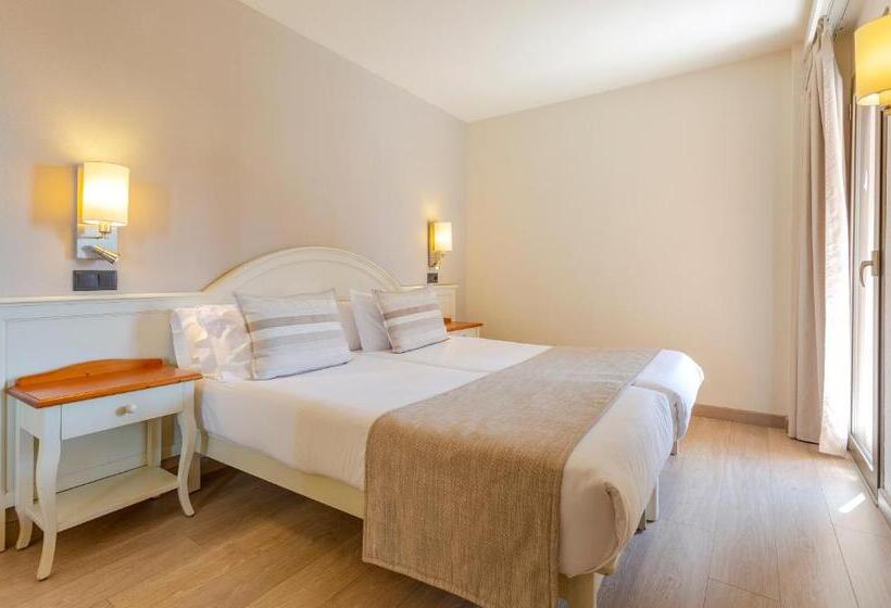 סוויטה עם מרפסת, Marins Beach Club   Adults Only