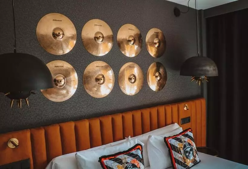 سوئیت جونیور پریمیوم, Marins Beach Club Adults Only