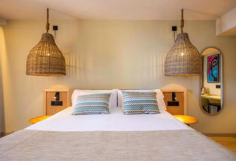 سوییت جونیور با بالکن, Marins Beach Club Adults Only
