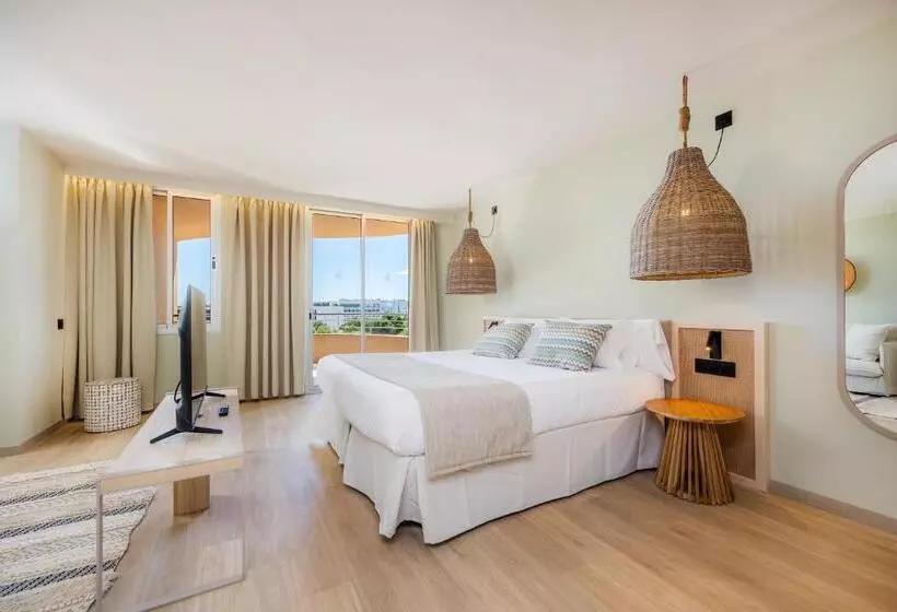 سوییت جونیور با بالکن, Marins Beach Club Adults Only