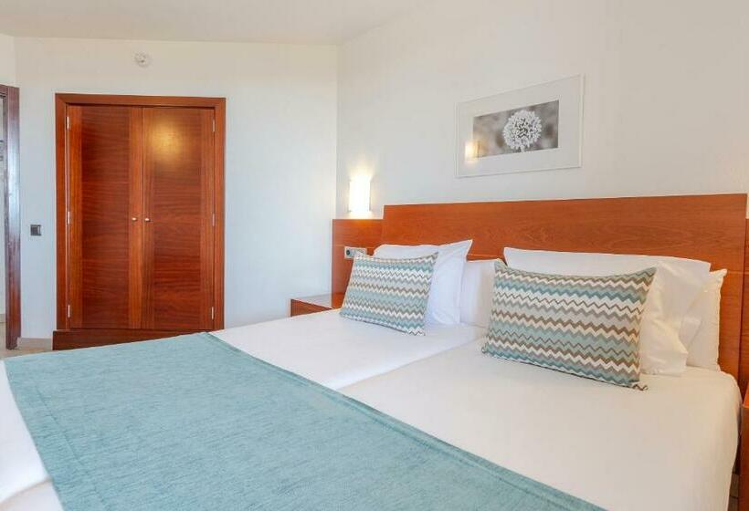 סוויטה עם מרפסת, Marins Beach Club   Adults Only