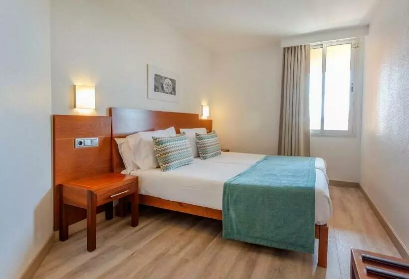 سوئیت با بالکن, Marins Beach Club Adults Only