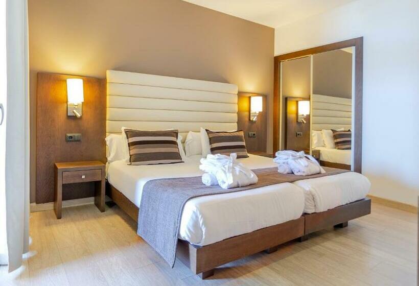 סוויטה עם טרסה, Marins Beach Club   Adults Only