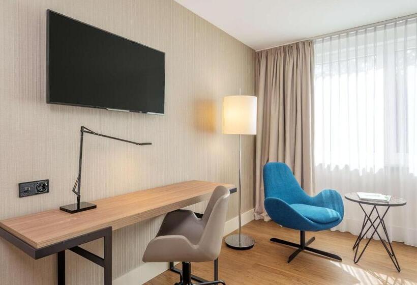 패밀리 룸, NH Köln Altstadt