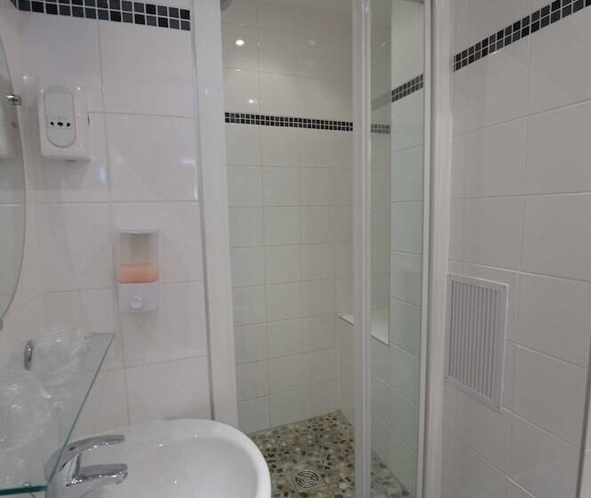 اتاق استاندارد یک نفره, Korner Montmartre