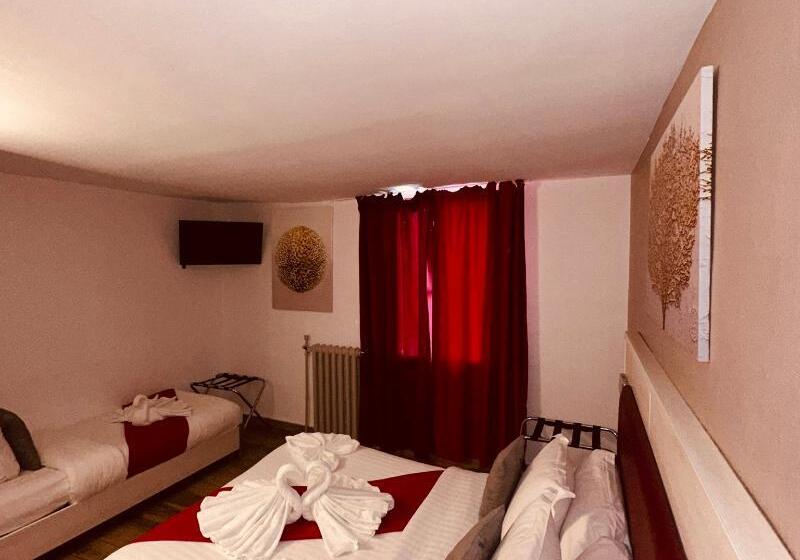 スタンダードトリプルルーム, Pavillon Opera Lafayette