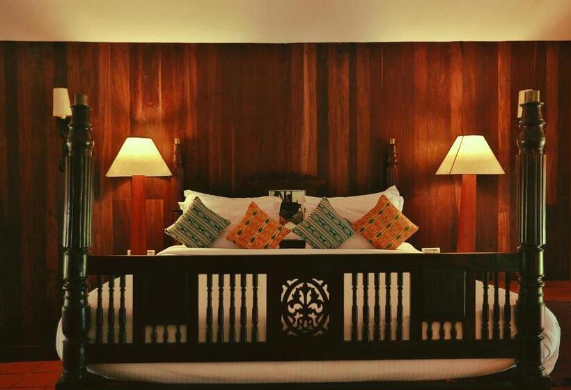 Хижина Deluxe, Spice Village Thekkady   A Cgh Earth Experience