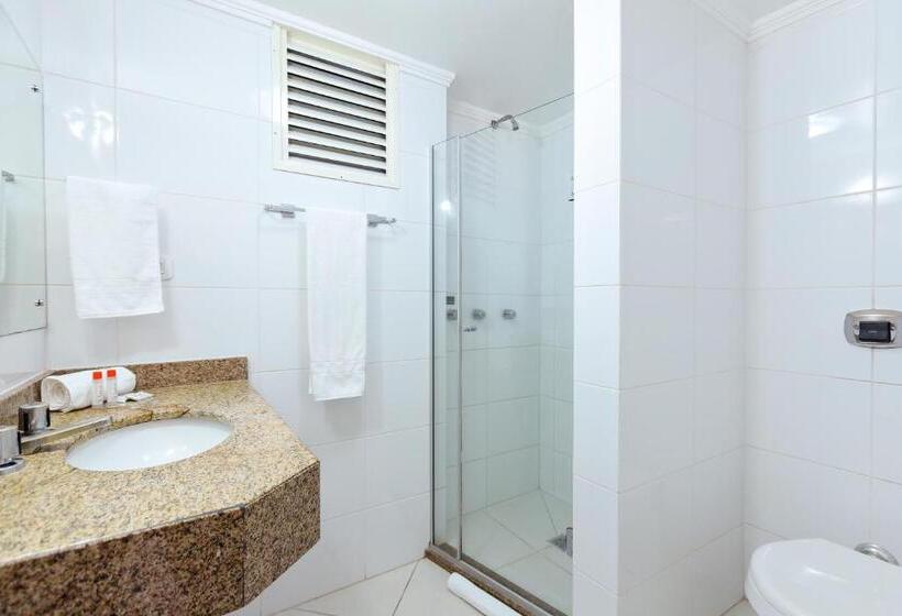 豪华三人间, Suarez Campo Bom