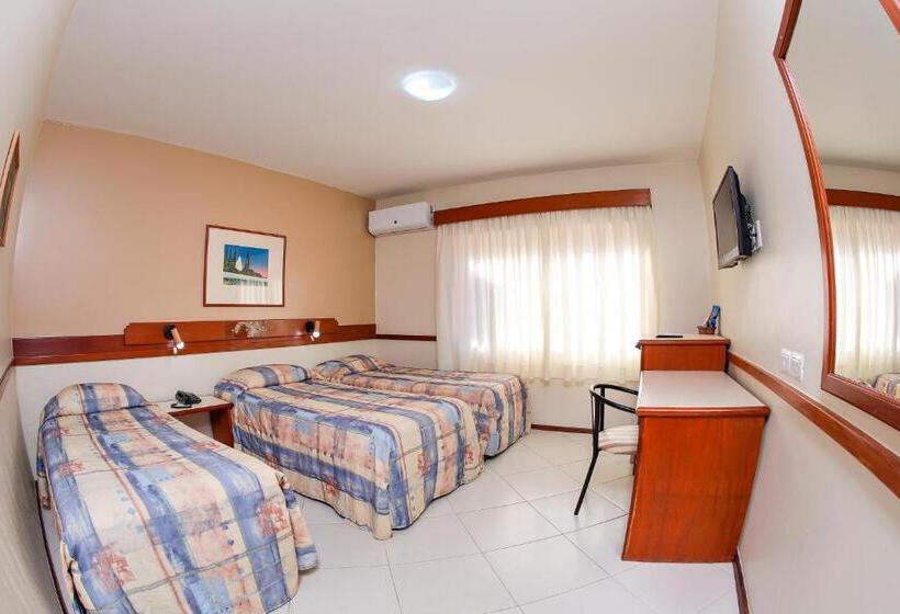 标准三人间, Suarez Campo Bom