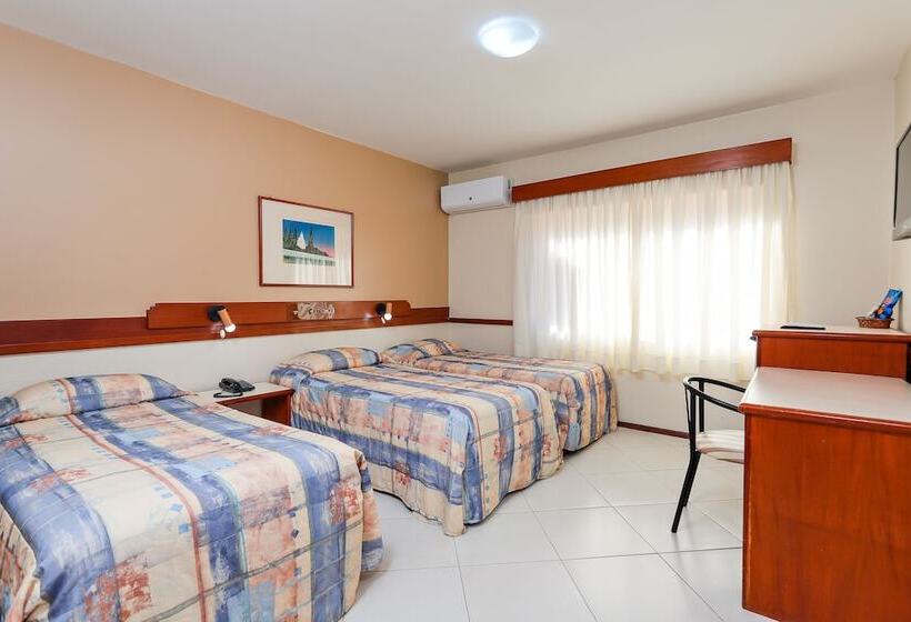 标准三人间, Suarez Campo Bom