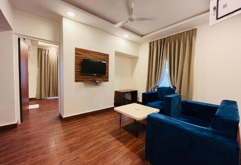 발코니 디럭스 룸, Ticlo Resort