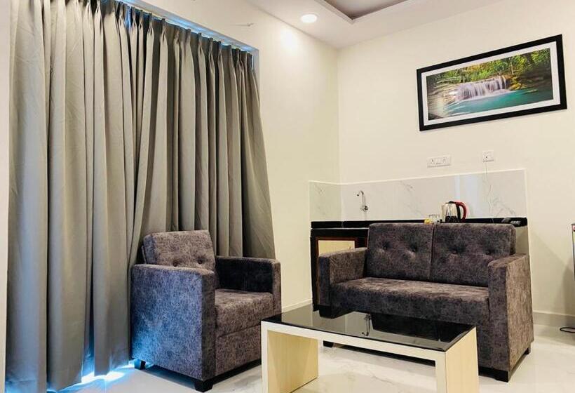 이그제큐티브 스위트, Ticlo Resort