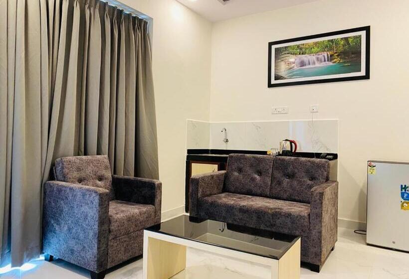 이그제큐티브 스위트, Ticlo Resort