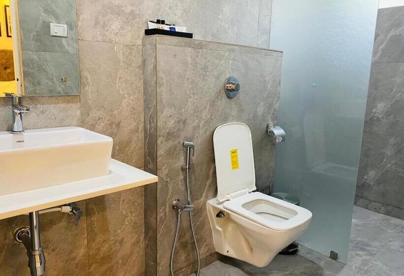 이그제큐티브 스위트, Ticlo Resort