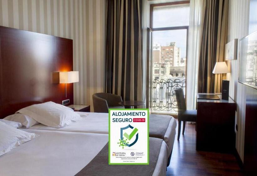 غرفة قياسية, Zenit Valencia