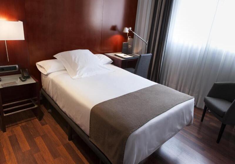 غرفة قياسية فردية, Zenit Valencia