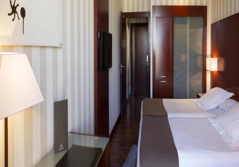 غرفة قياسية, Zenit Valencia