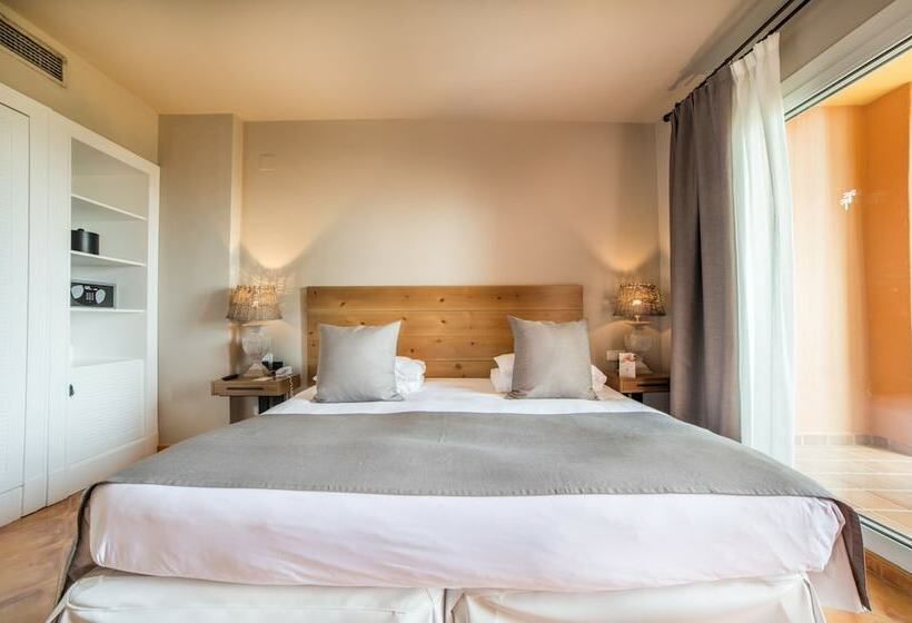 إستوديو قياسى, Ona Lomas Village   La Manga Club