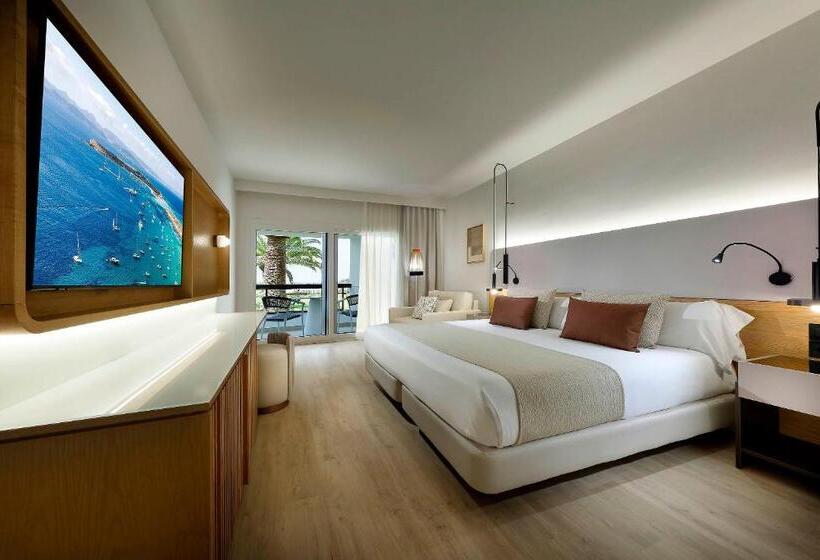 コネクティングルーム（家族用）。, Grand Palladium Select Palace Ibiza