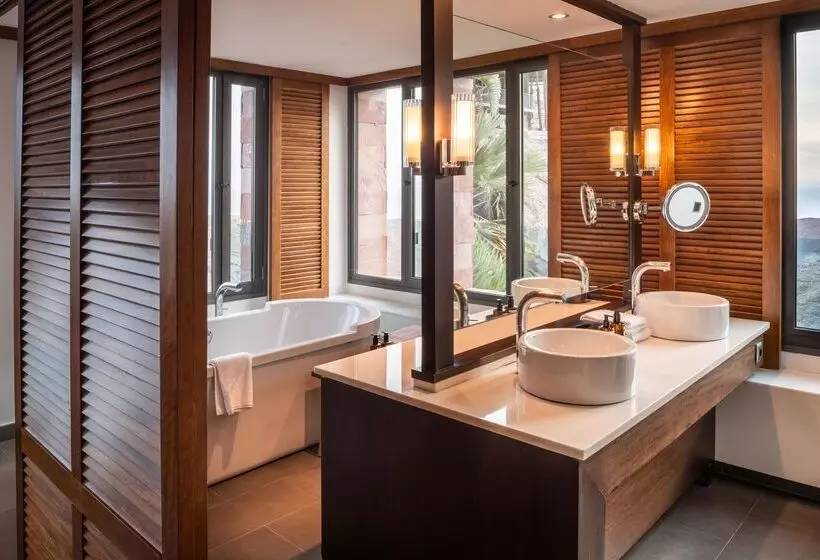 デラックススイート, Salobre Hotel Resort & Serenity