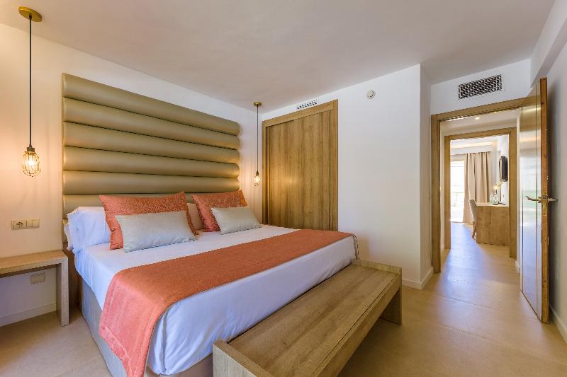Семейный Номер, Zafiro Park Cala Mesquida