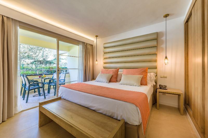 Семейный Номер, Zafiro Park Cala Mesquida