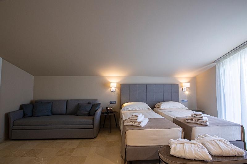 스탠다드 스튜디오, 2home Hotel Apartments