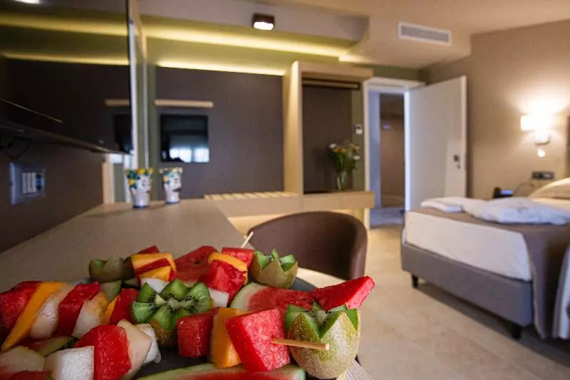استودیوی استاندارد, 2home Hotel Apartments
