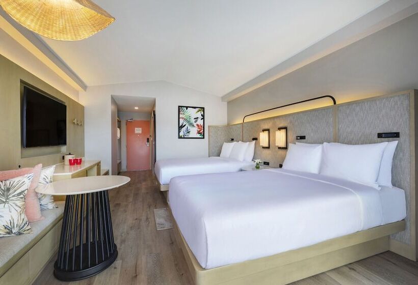 Pokój Standard, Crowne Plaza Resort Saipan