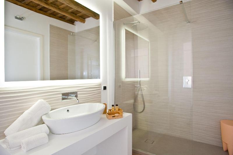 Pokój Standard, Crowne Plaza Resort Saipan