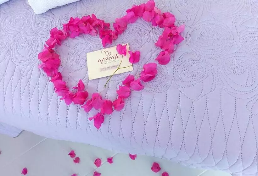 اتاق اساندارد با چشم‌انداز جانبی به دریا, Apsenti Couples Only