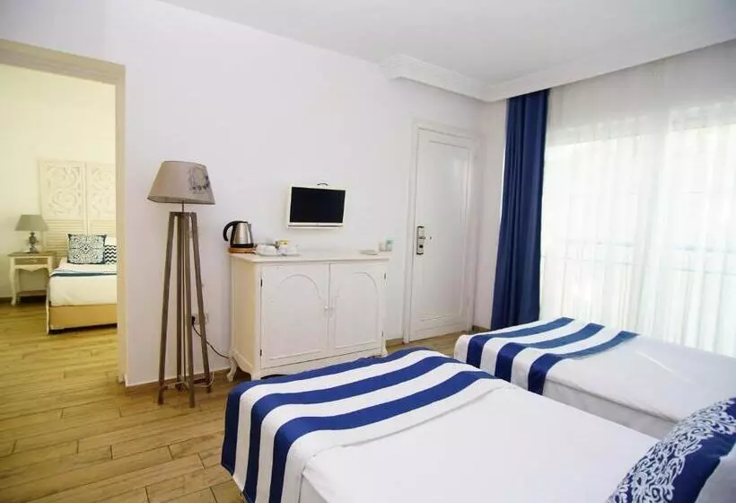 Perhehuone Puutarhanäkymä, Blue Dreams Resort Bodrum Ultra All Inclusive