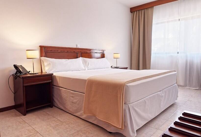 اتاق کلاسیک, Central Santa Maria