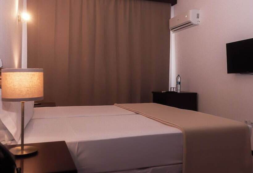 اتاق کلاسیک, Central Santa Maria