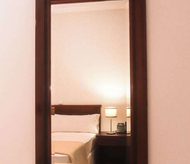 اتاق کلاسیک یک تخته, Central Santa Maria