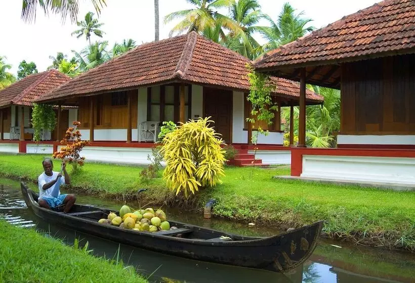 スタンダードバンガロー, Coconut Lagoon Kumarakom  A Cgh Earth Experience
