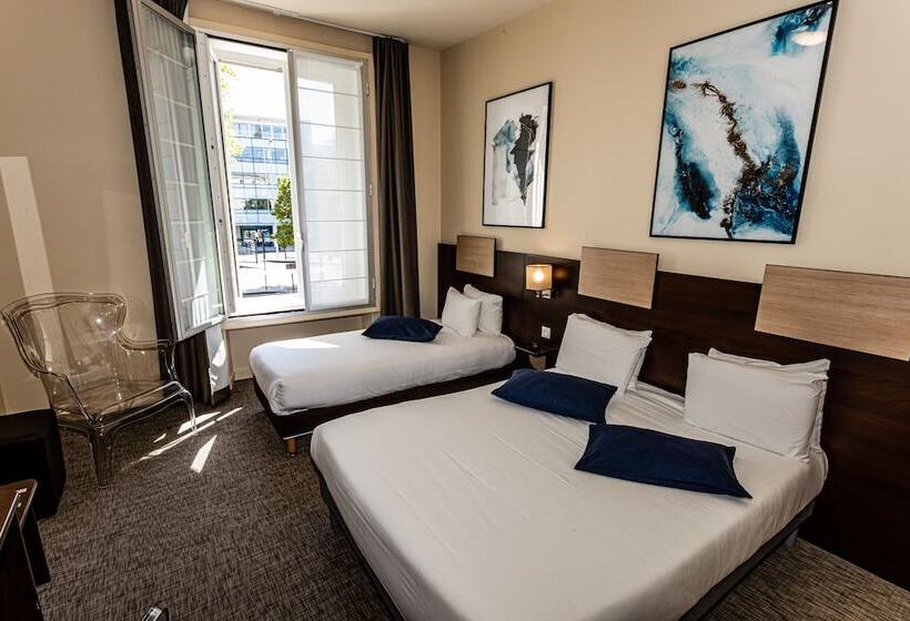 Трехместный Номер Superior, De Champagne