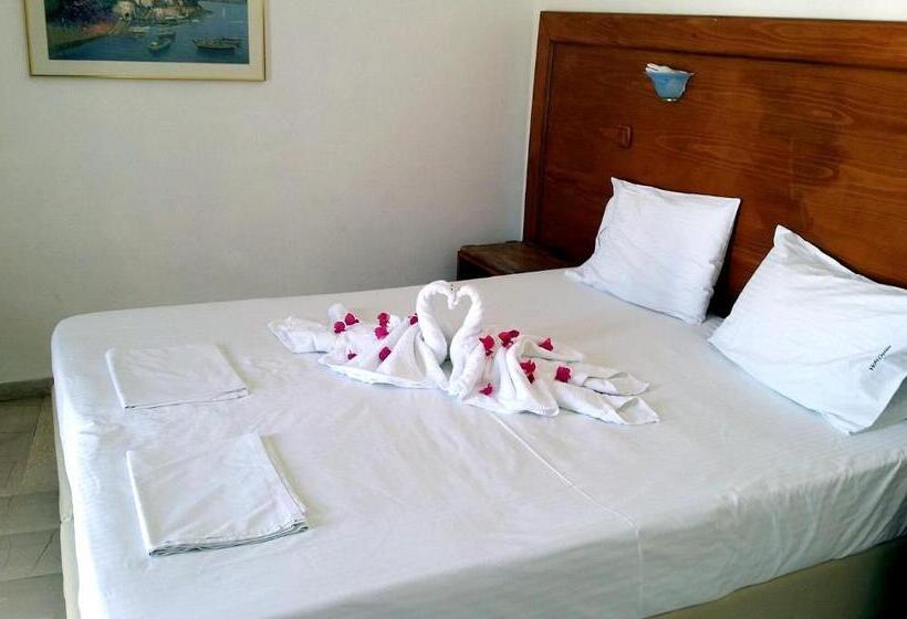 اتاق استاندارد با چشمانداز دریا, Denise