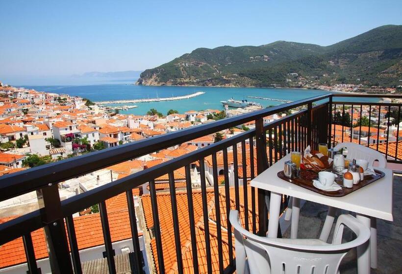 اتاق استاندارد با چشمانداز دریا, Denise