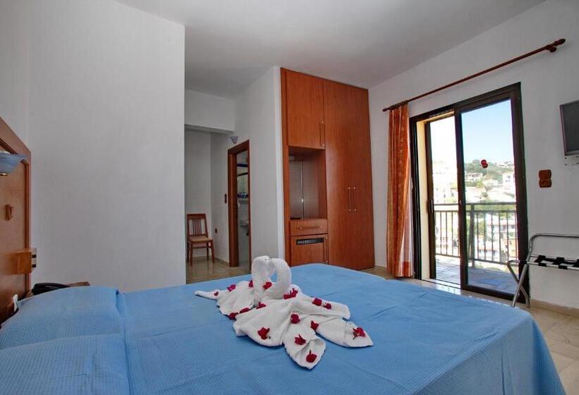 اتاق استاندارد با چشمانداز دریا, Denise